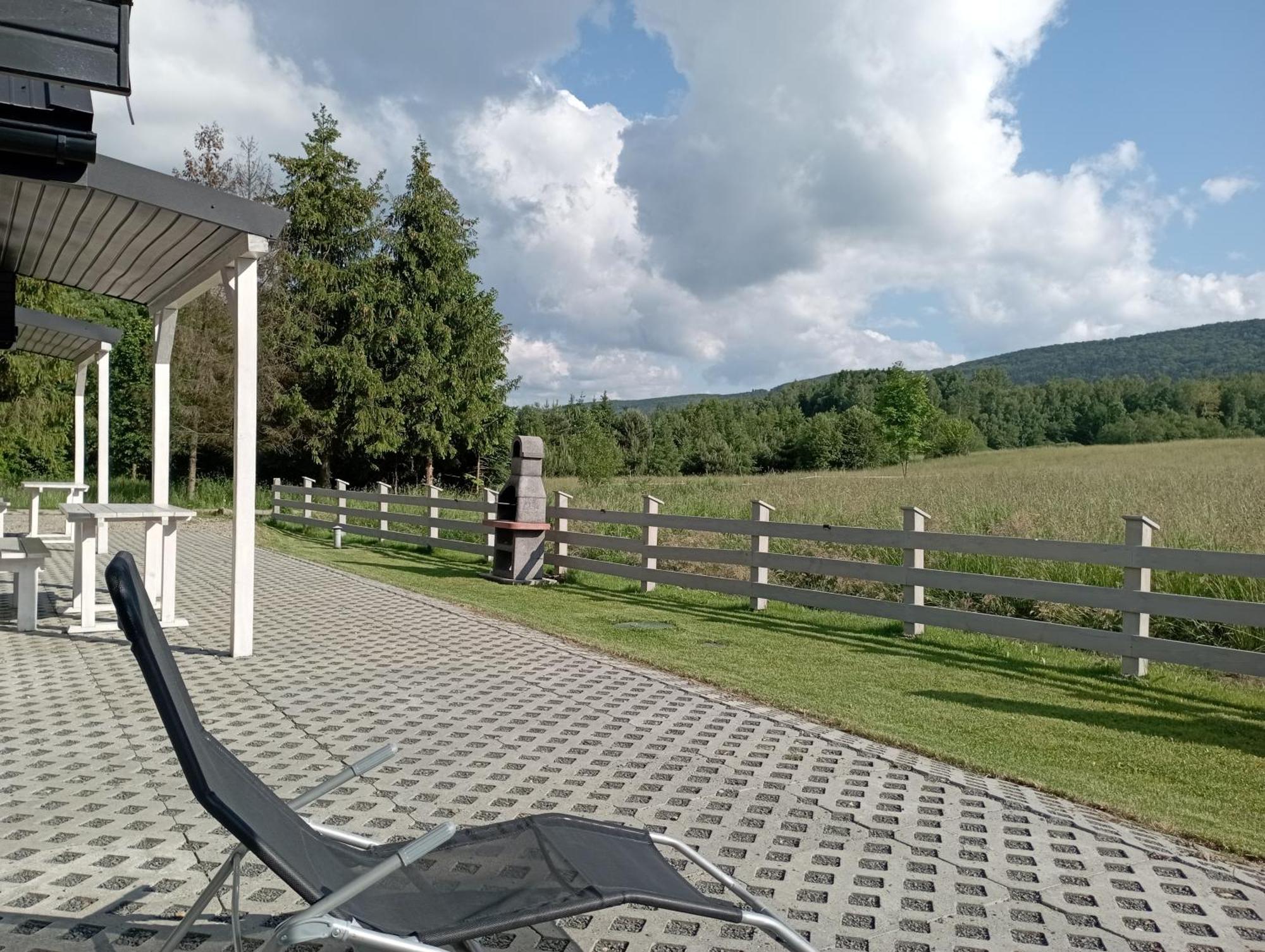Biesczadowa Dolina Villa Ustrzyki Dolne Exterior foto
